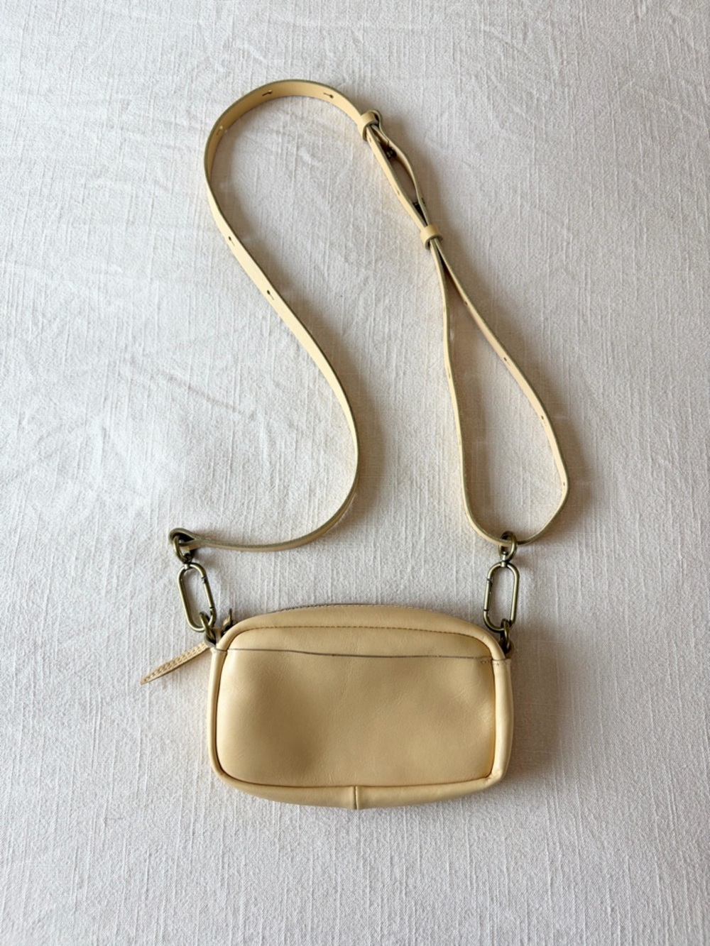 Madewell | Yellow Leather Crossbody Bag with Adjustable Strap (ink stain)
